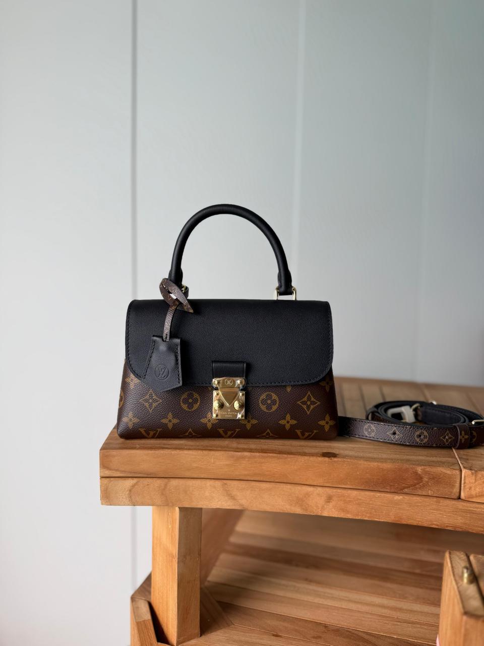 LOUIS VUITTON BAG