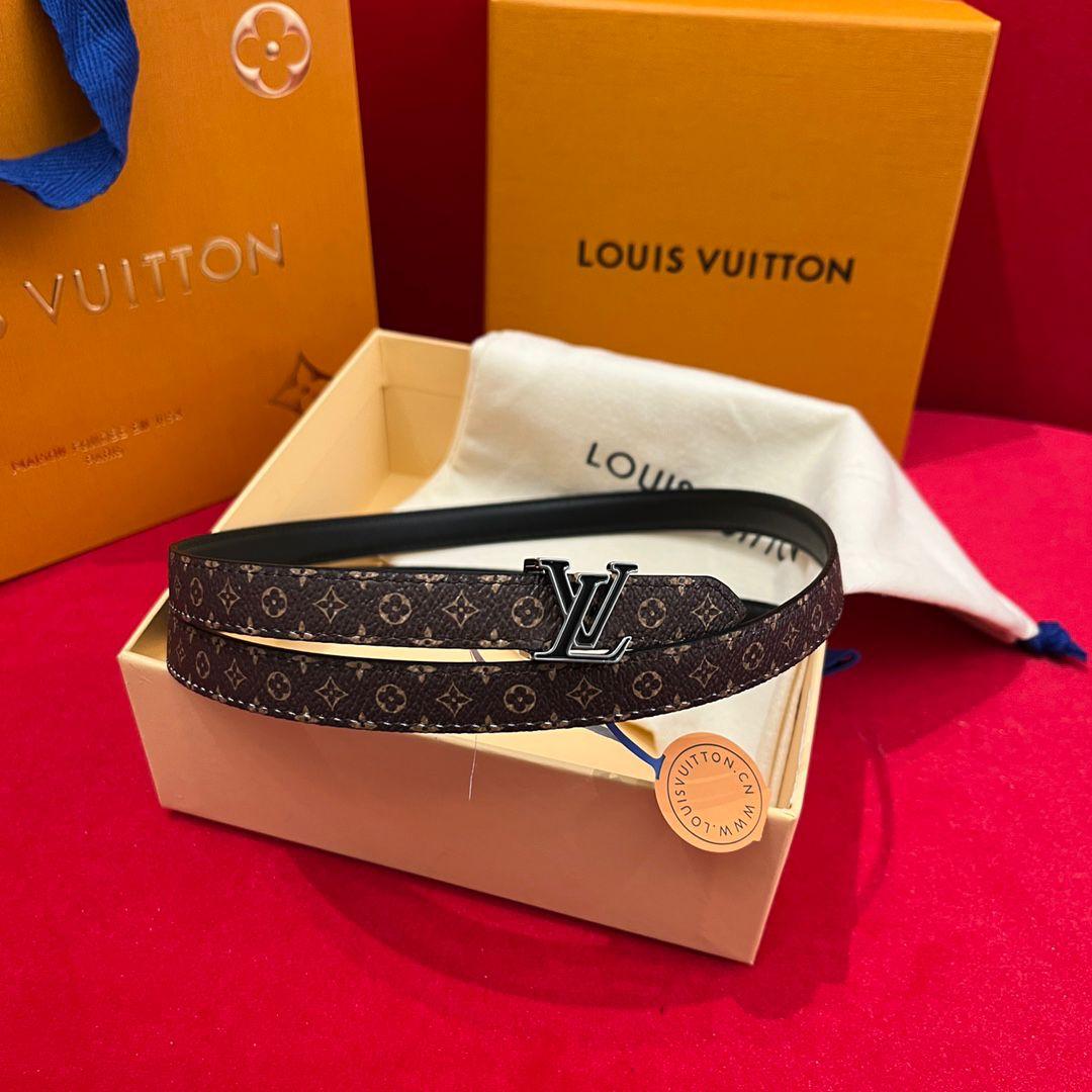 LOUIS VUITTON BELTS