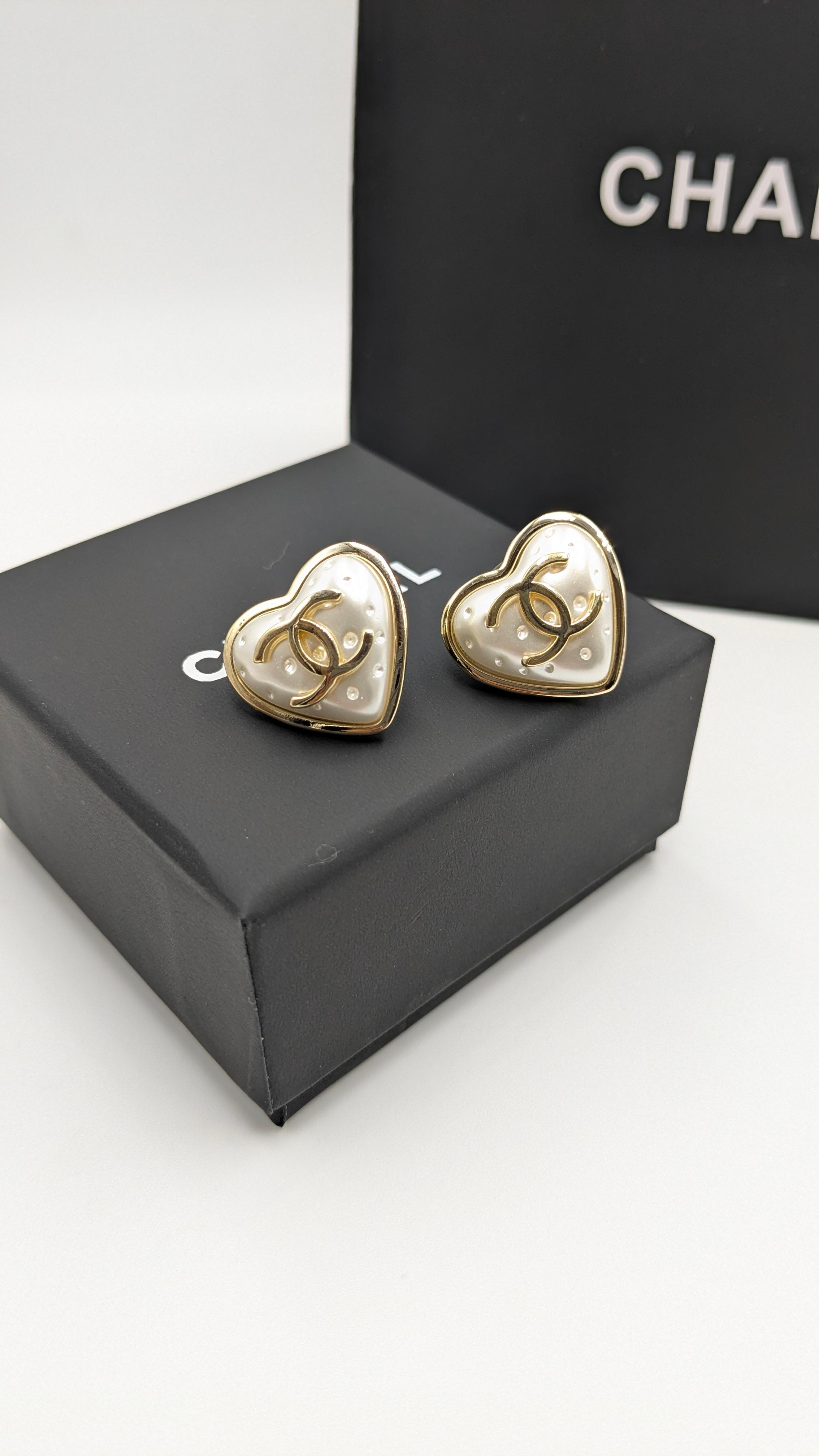CHANEL EARRINGS