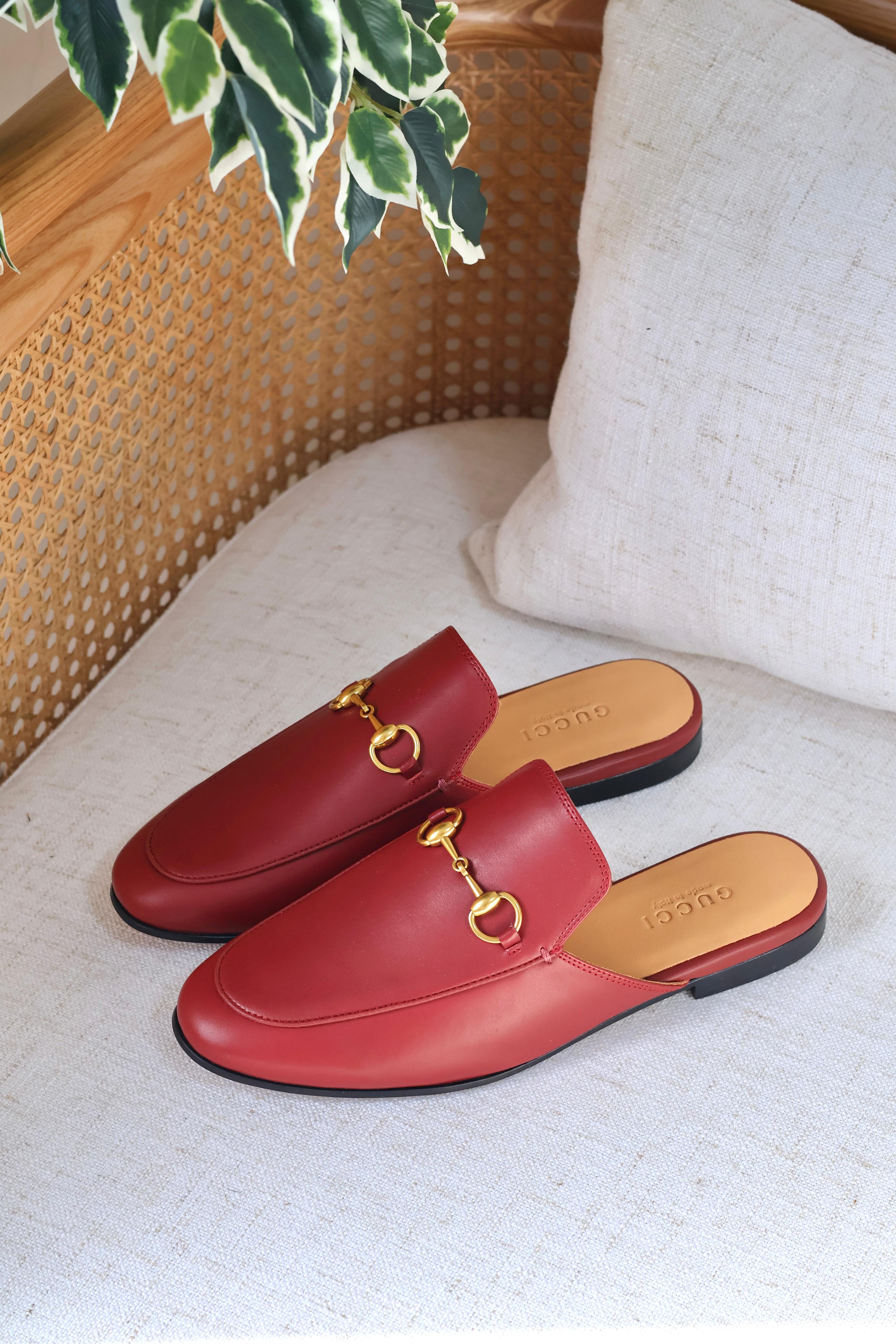 GUCCI SLIPPERS