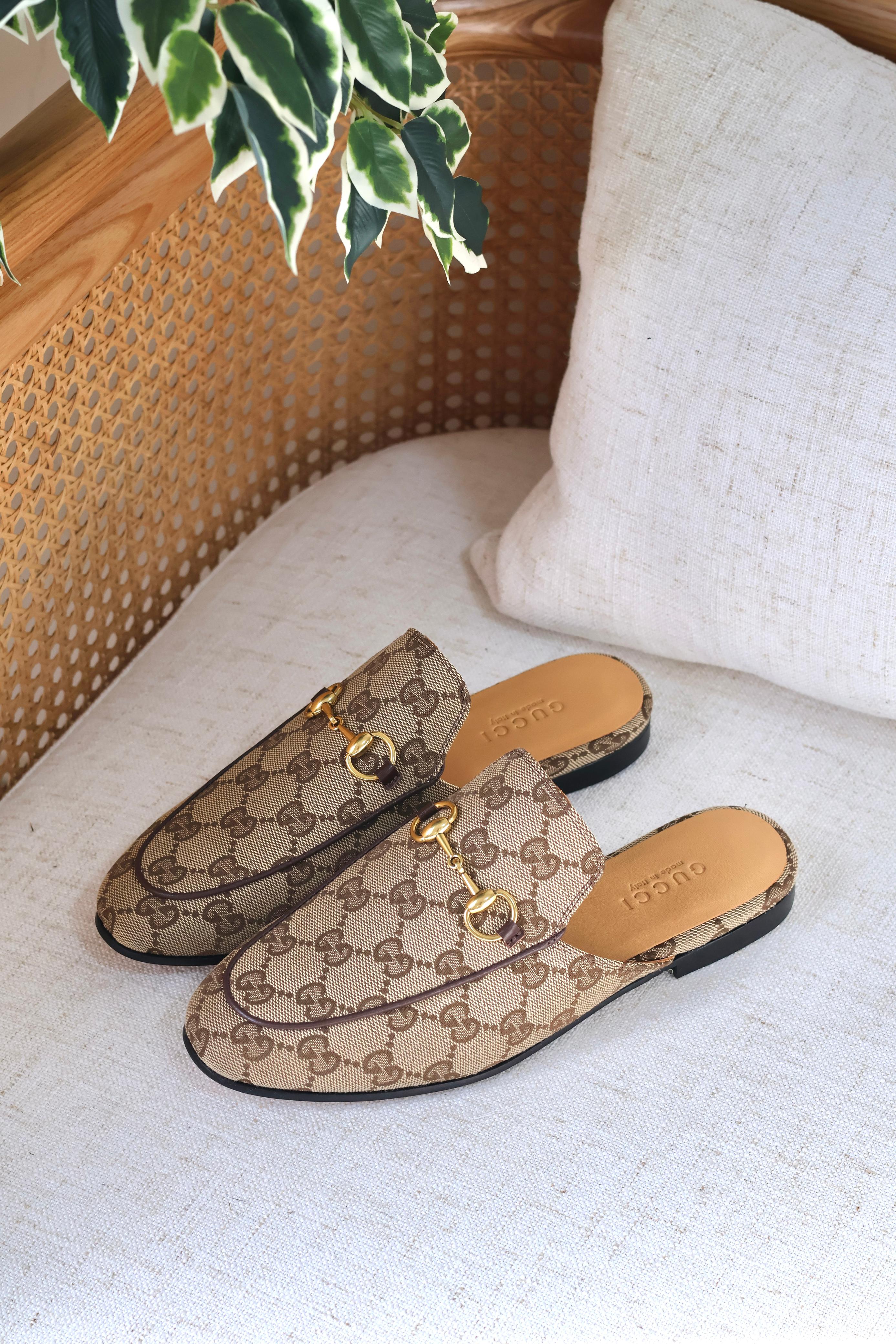 GUCCI SLIPPERS