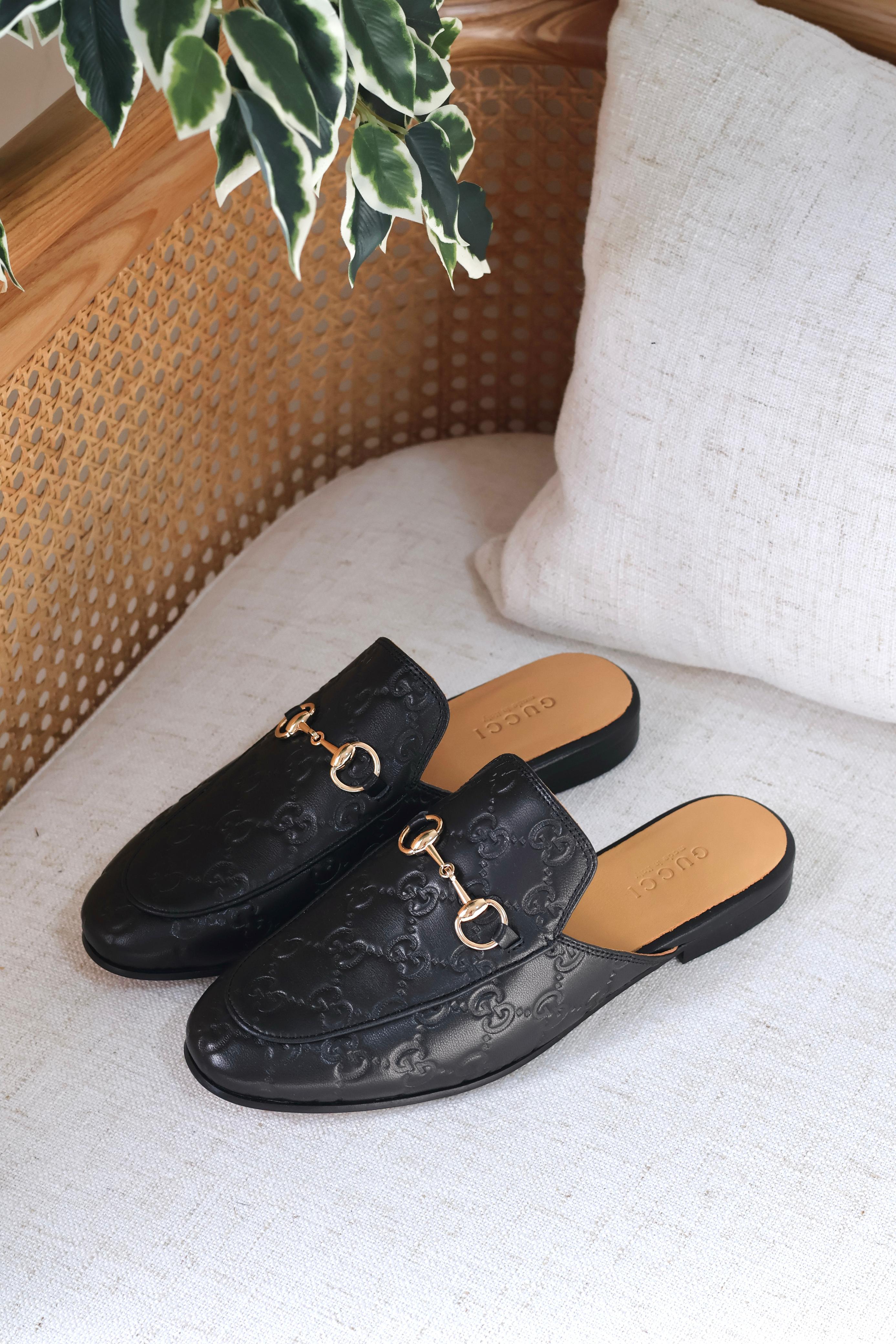 GUCCI SLIPPERS