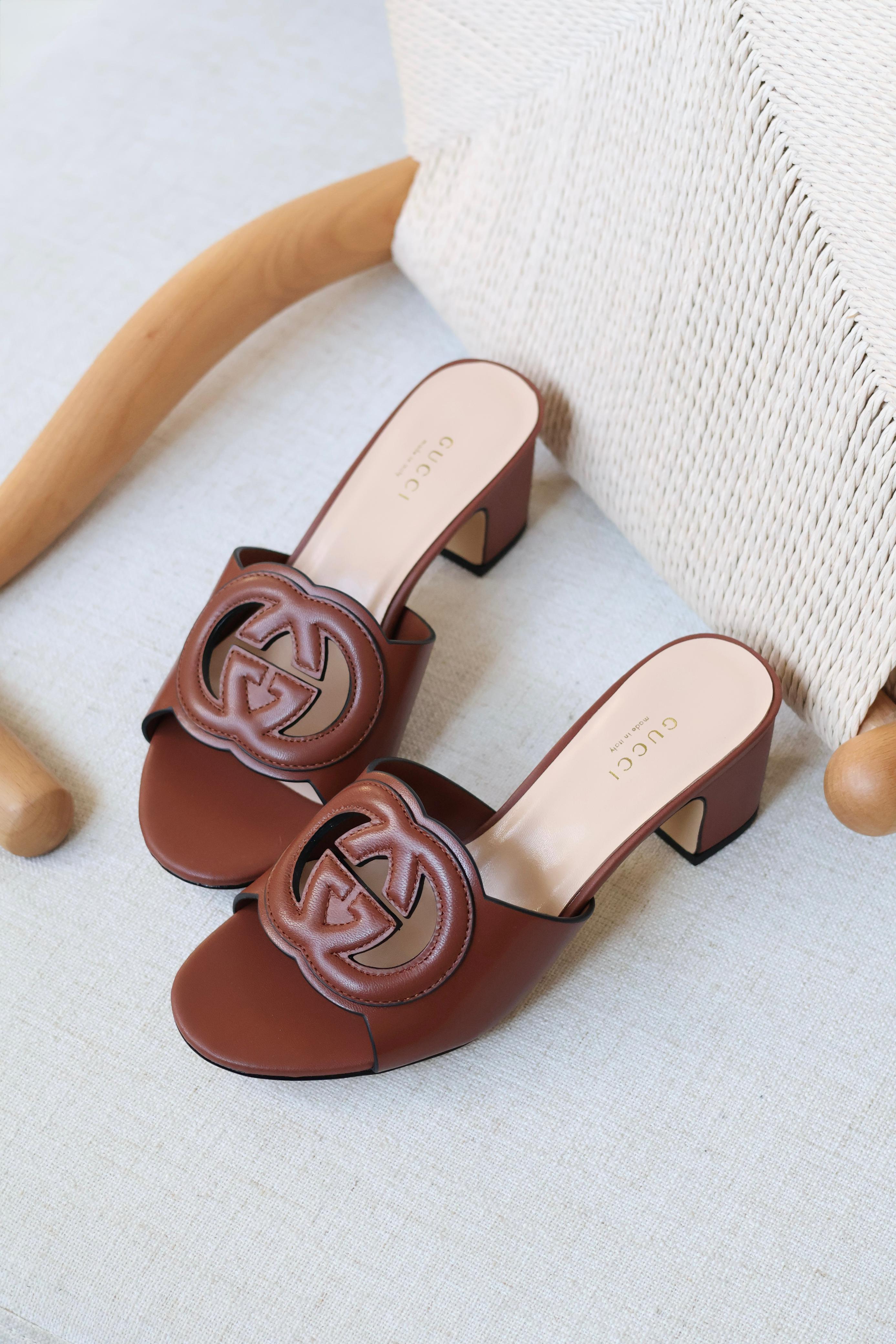 GUCCI INTERLOCKING G CUT-OUT SLIDE HEEL