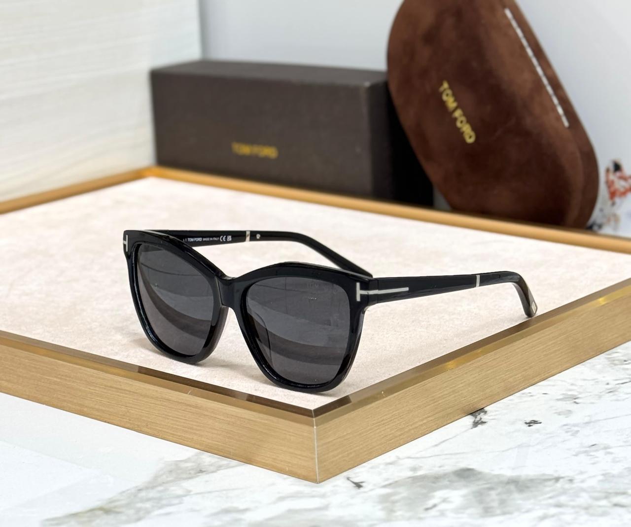 TOM FORD GLASSES