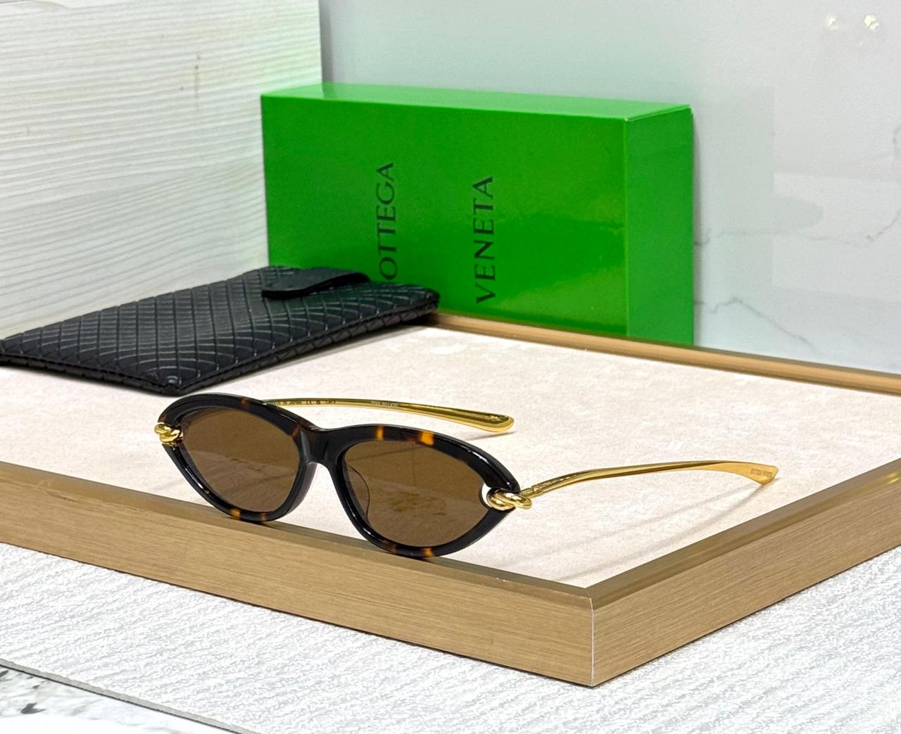 VENETA GLASSES