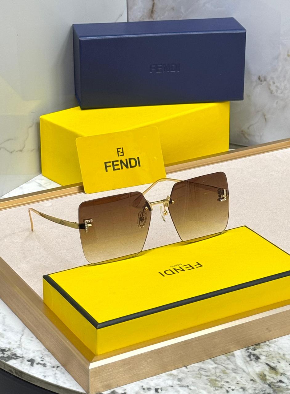 FENDI GLASSES