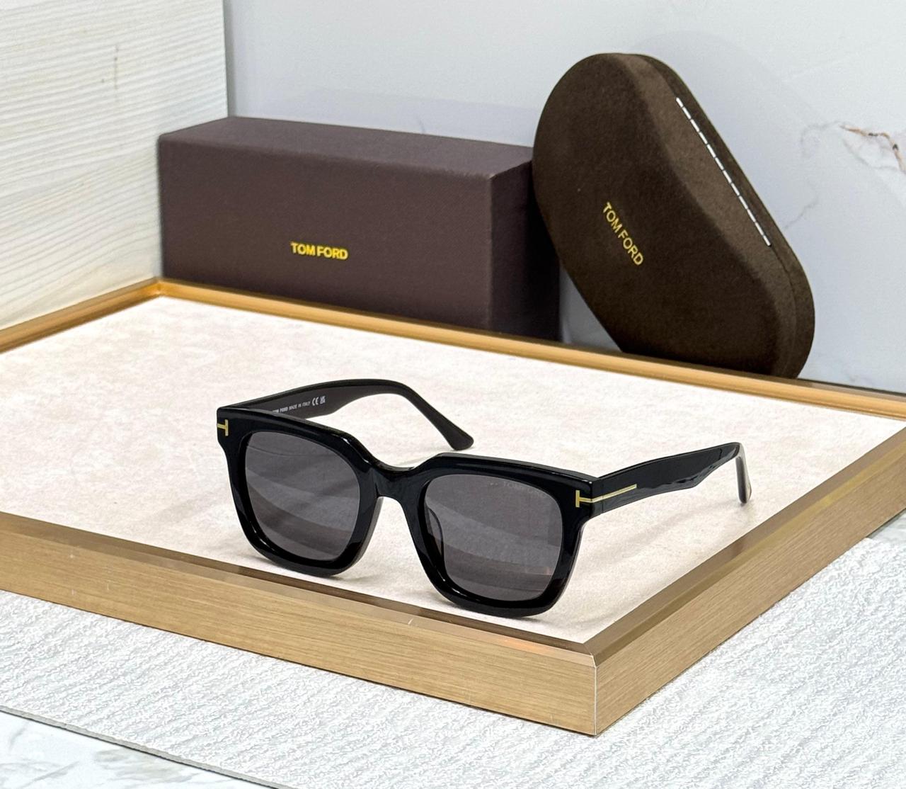 TOM FORD GLASSES