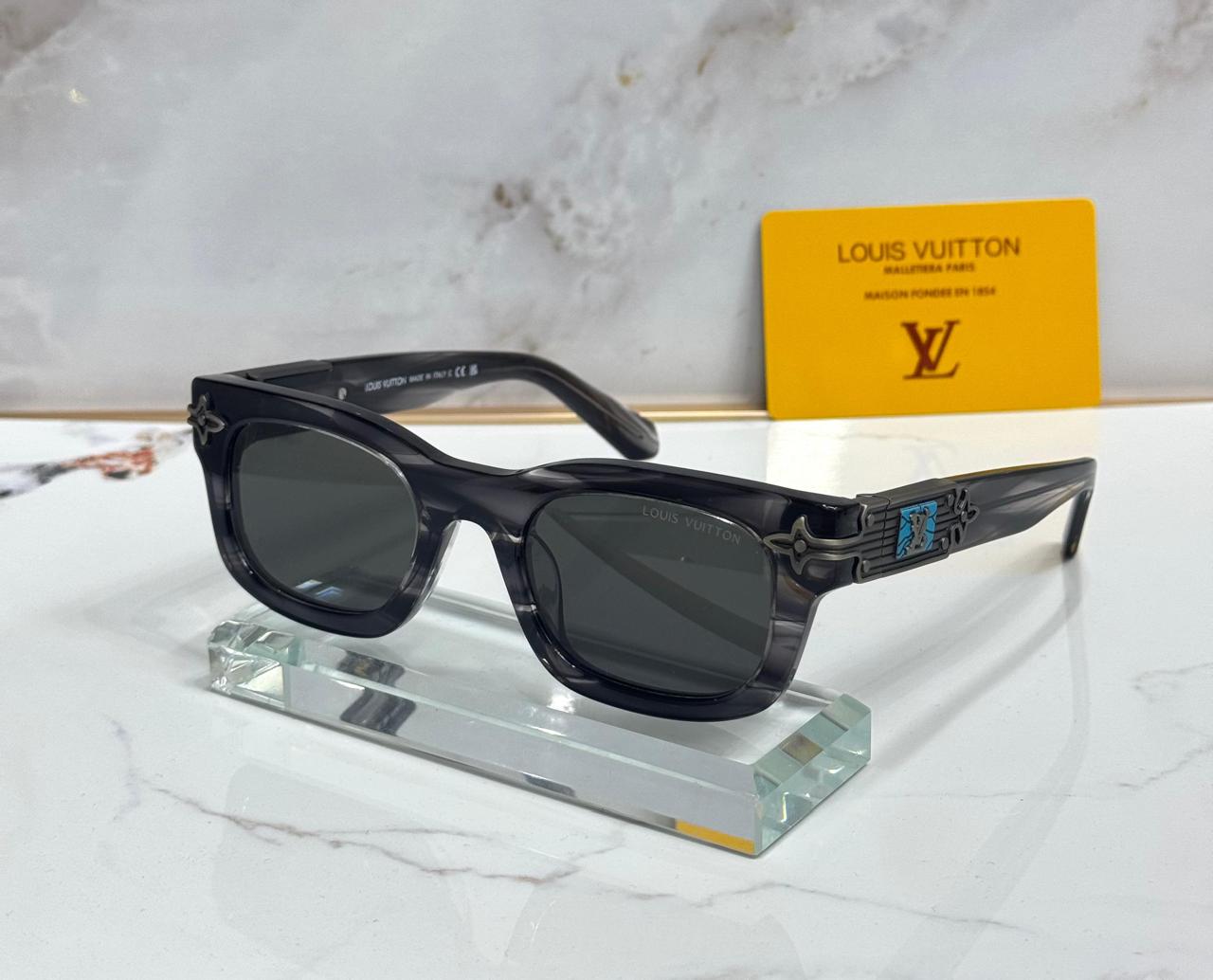 LOUIS VUITTON GLASSES