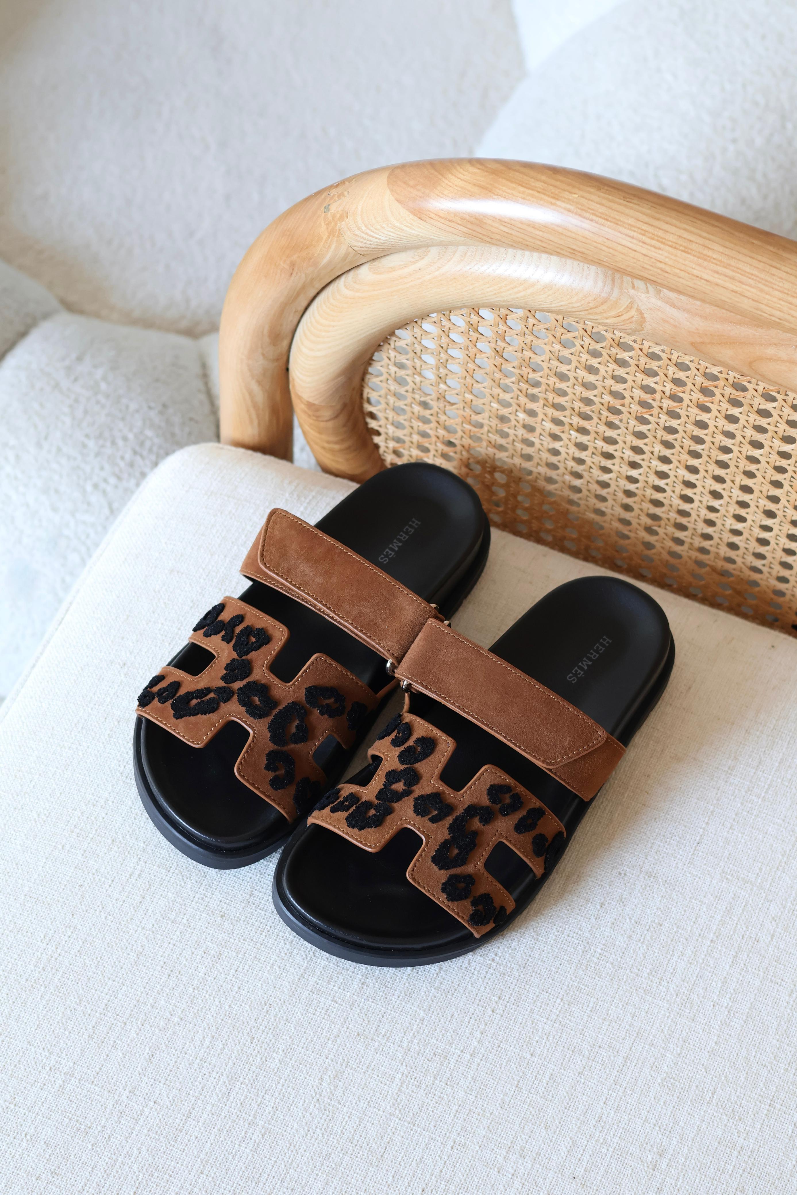 HERMES CHYPRE SANDAL CONTRAST