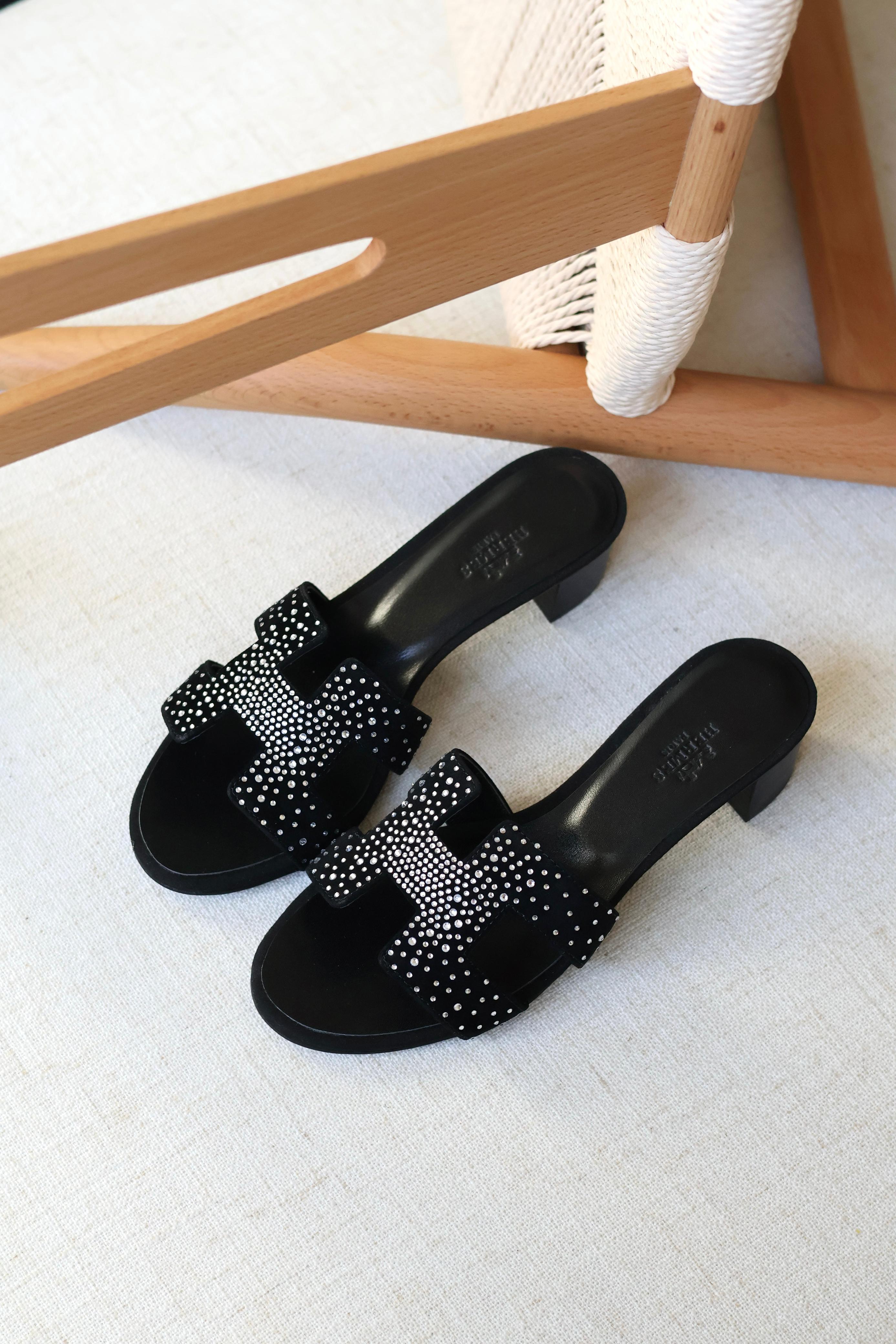 HERMES ORAN HEEL
