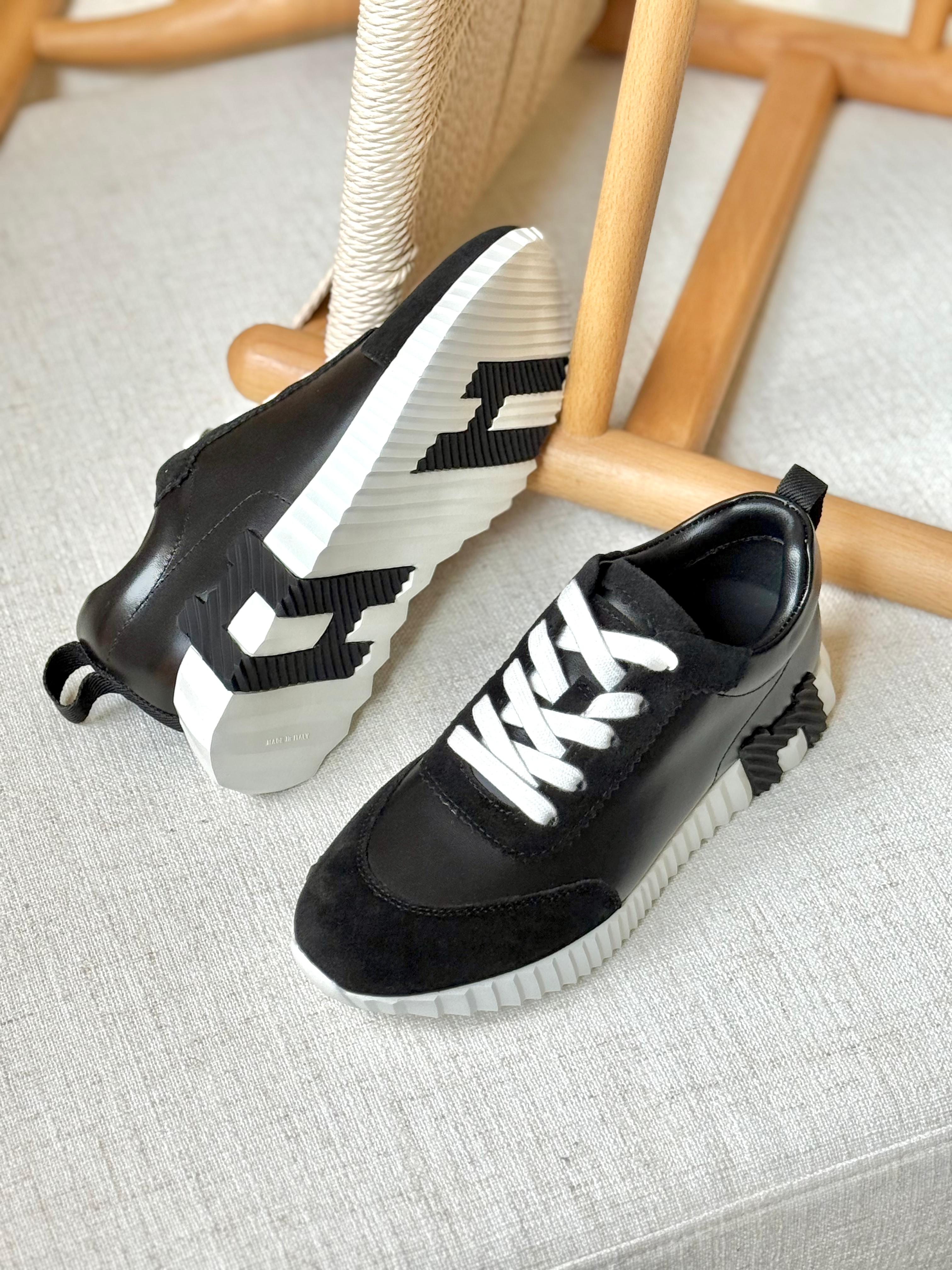 HERMES SNEAKER
