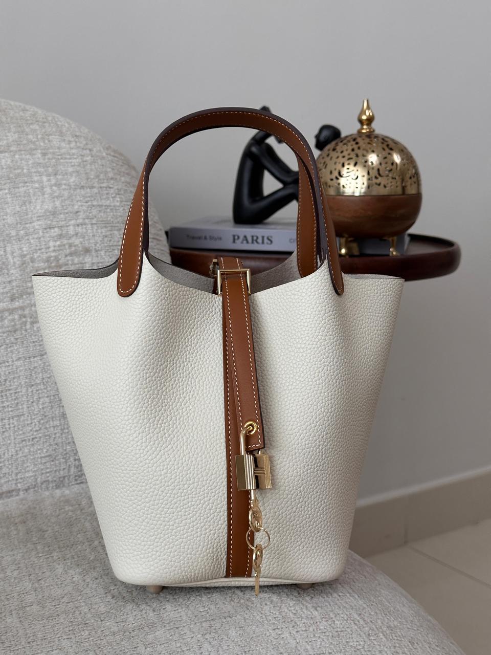 HERMÈS HANDBAG