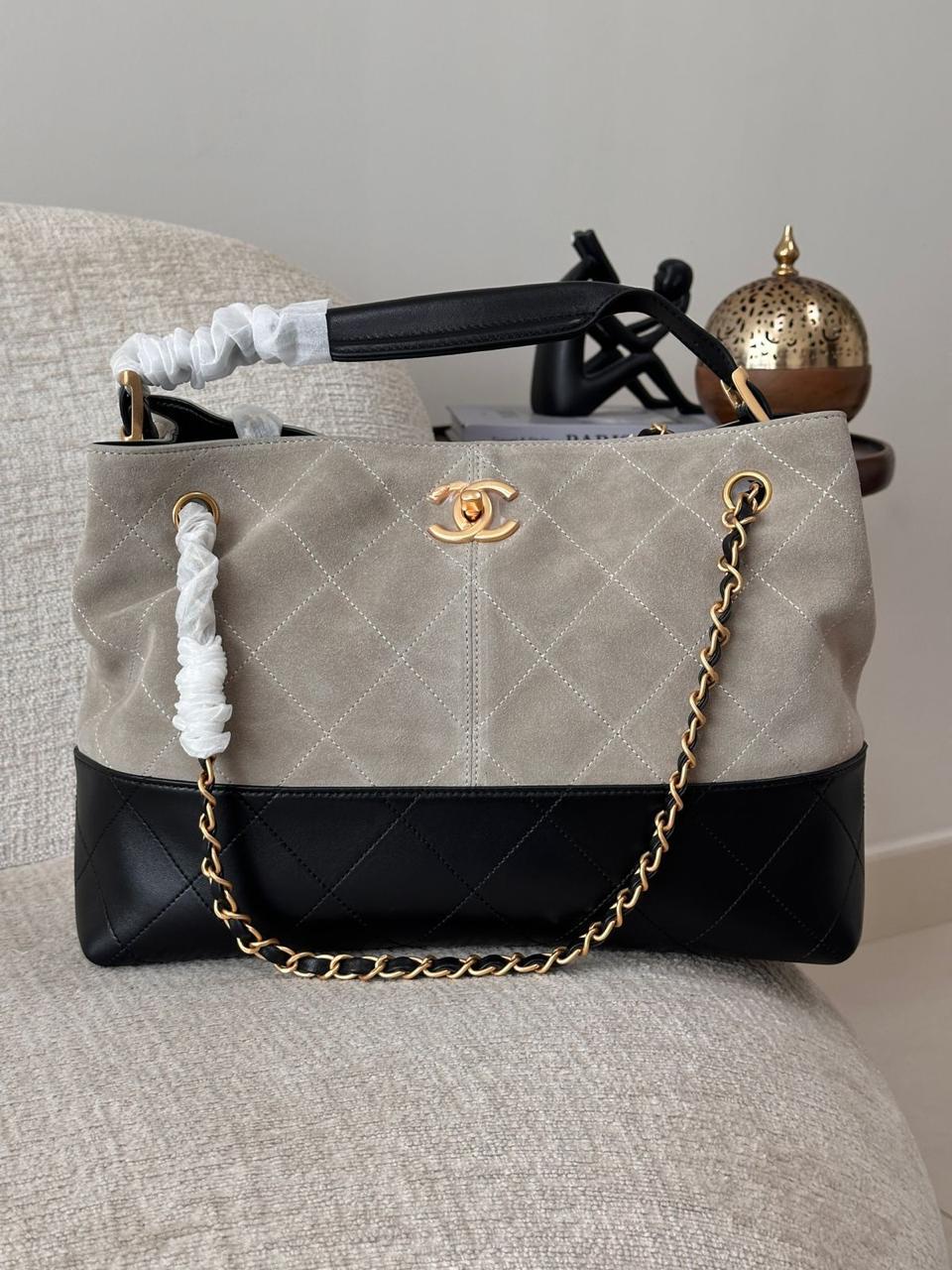 CHANEL QUILTED TOTE HANDBAG