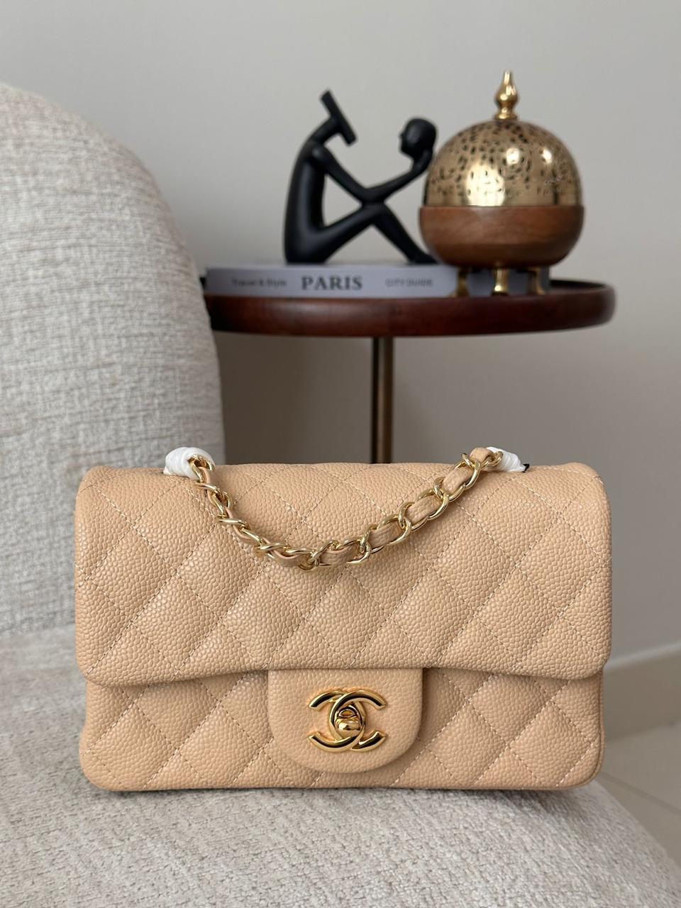 CHANEL CLASSIC FLAP BAG