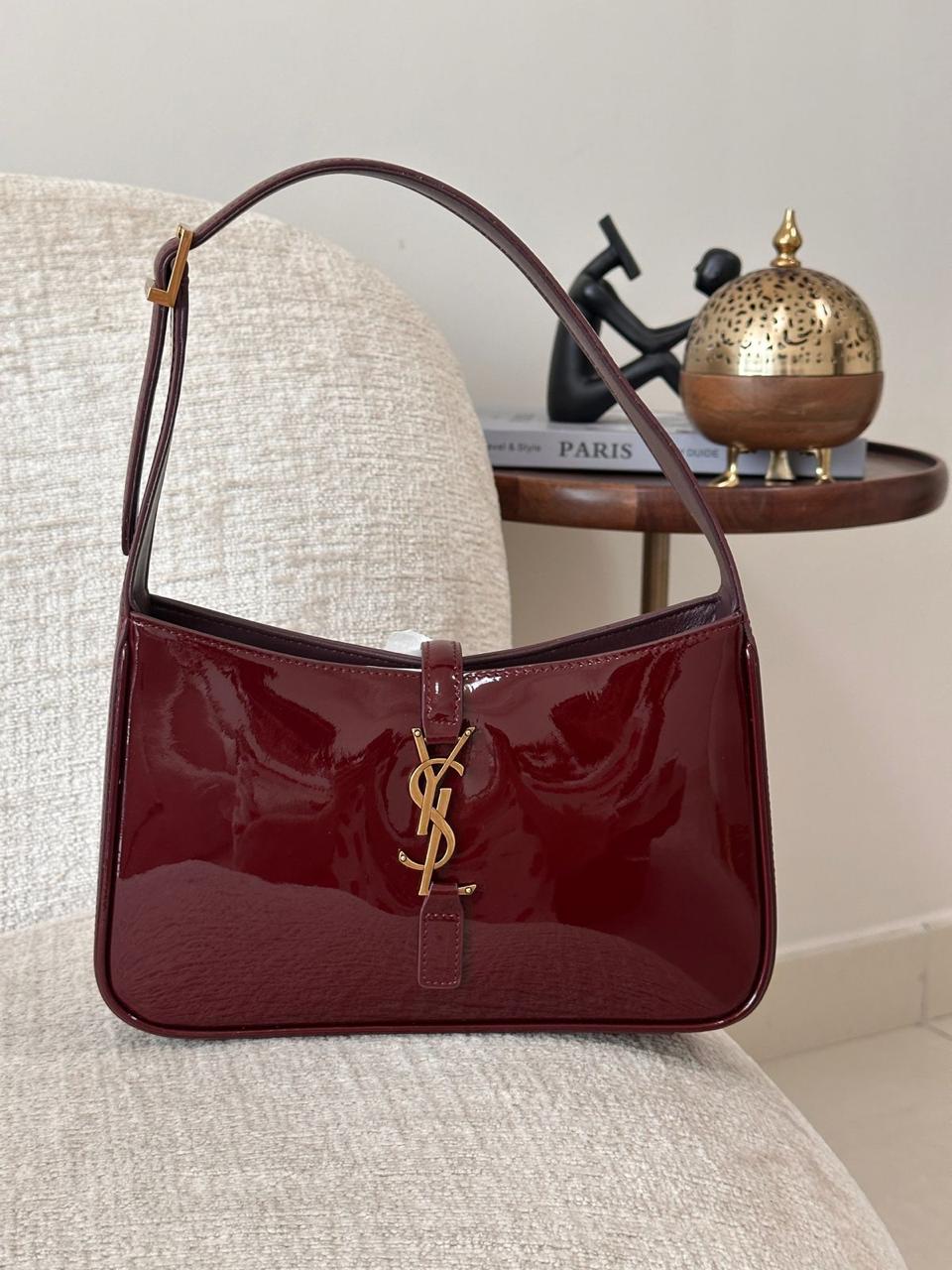 SAINT LAURENT LE 5 À 7 HOBO HANDBAG