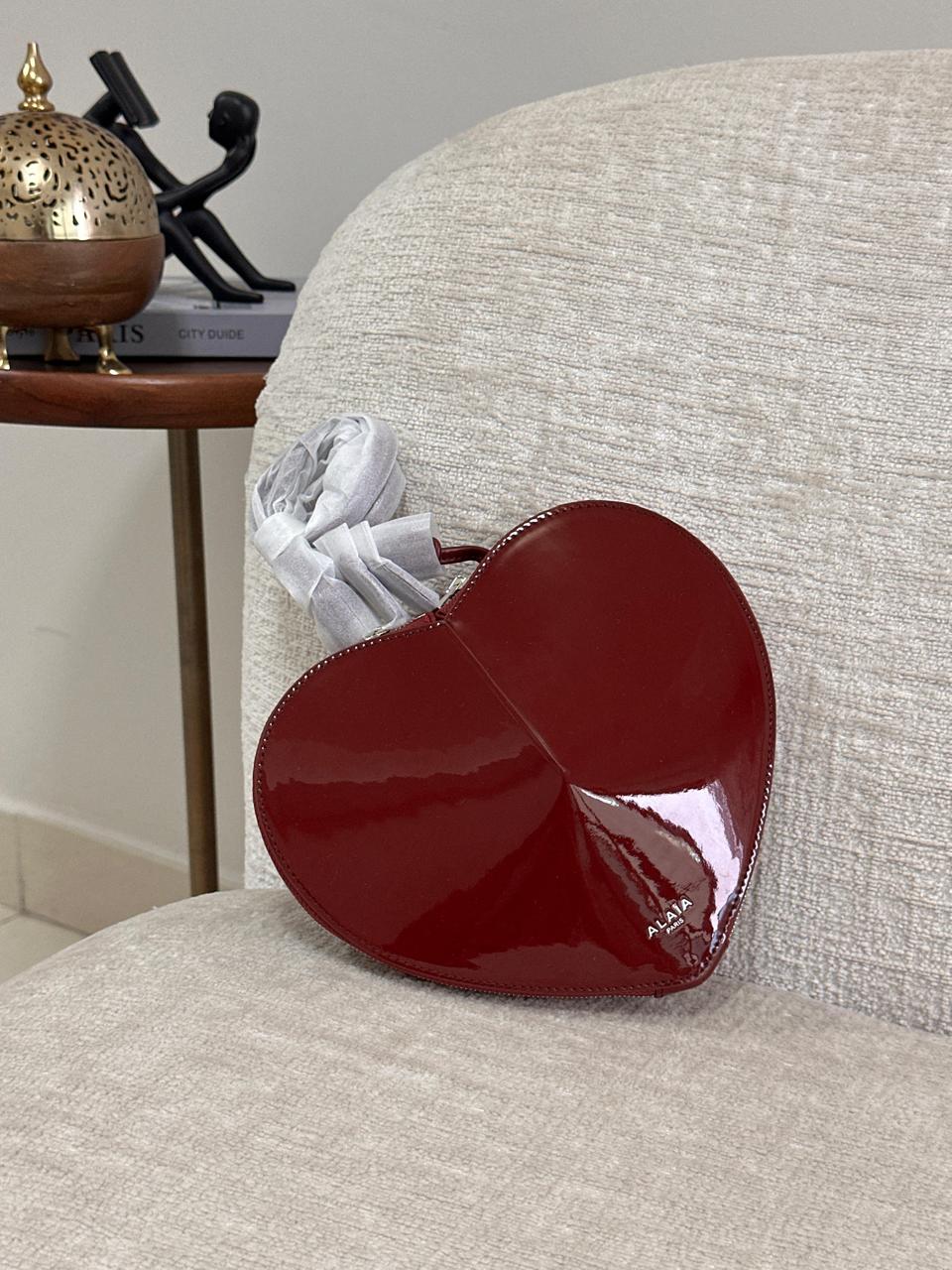 ALAÏA LE CŒUR BAG